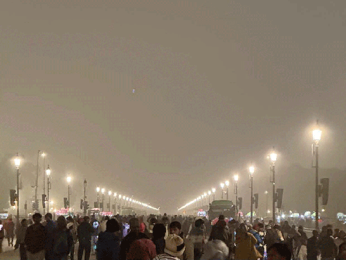 Smoggy Nights, Shiny Lights